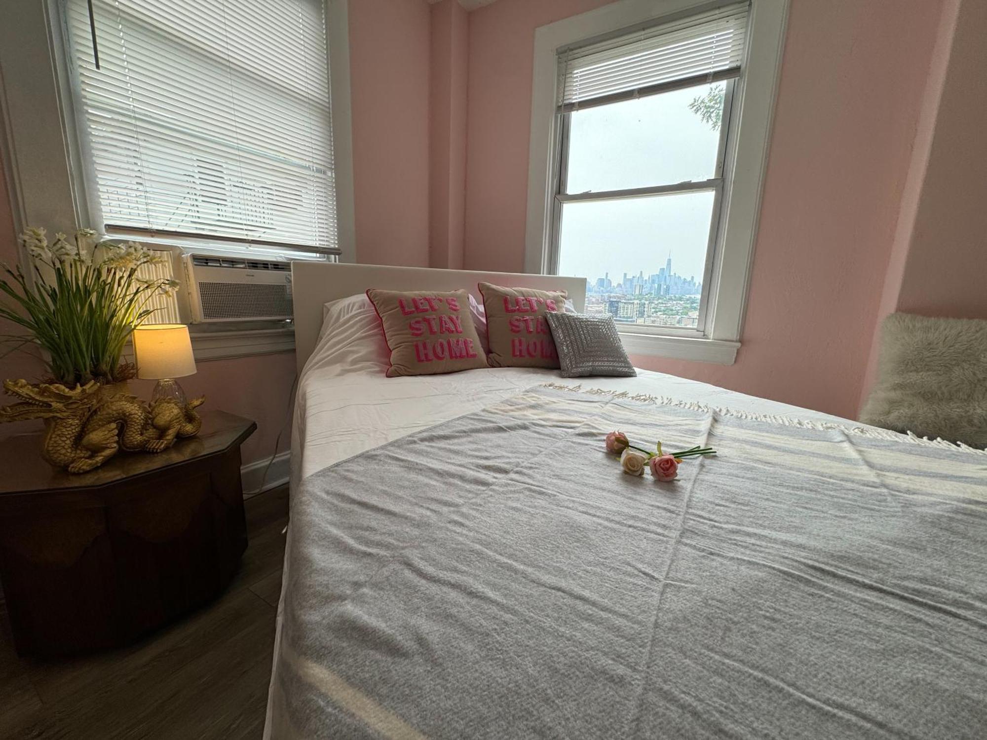 Nyc Views Spacious 3 Bedroom Union City